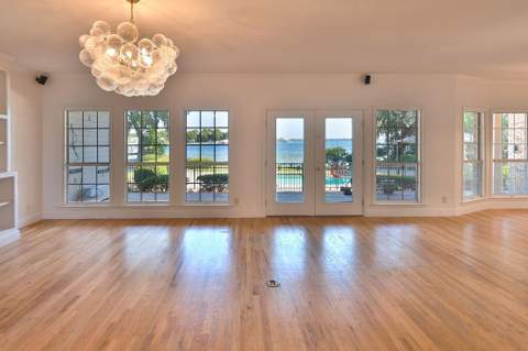 217 NE Yacht Club Drive, Fort Walton Beach FL - photo 9 of 58