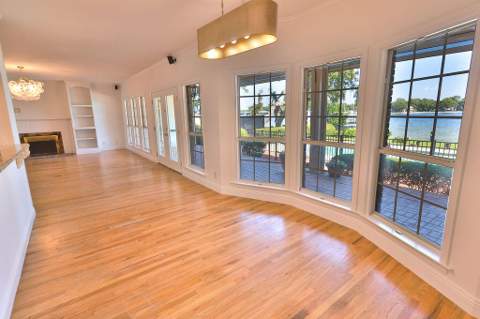217 NE Yacht Club Drive, Fort Walton Beach FL - photo 10 of 58