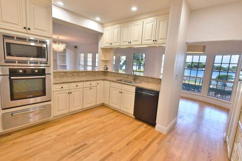 217 NE Yacht Club Drive, Fort Walton Beach FL - photo 17 of 58