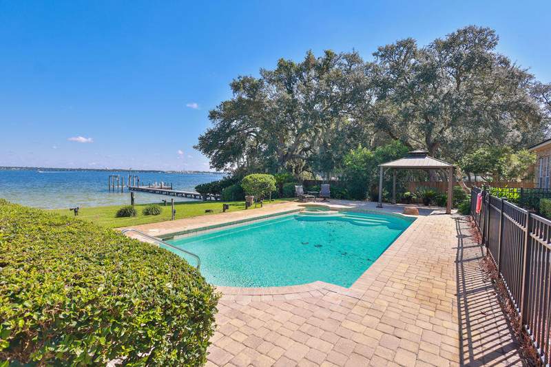 4 bedroom Detached Single Family at 217 NE Yacht Club Drive, Hughes Estates 1st Addn, Fort Walton Beach — photo 2