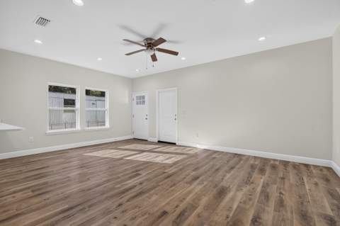 507 Scott Lane, Fort Walton Beach FL - photo 7 of 75