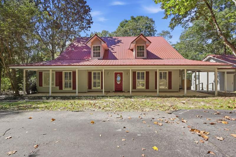 4 bedroom Detached Single Family at 2272 Spring Lake Road, Spring Lake Estates, DeFuniak Springs — photo 2