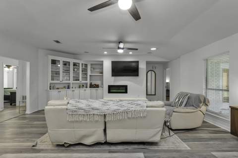103 SE Walkedge Drive, Fort Walton Beach FL - photo 9 of 50