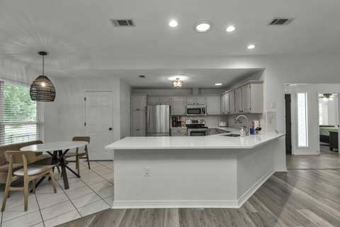 103 SE Walkedge Drive, Fort Walton Beach FL - photo 12 of 50