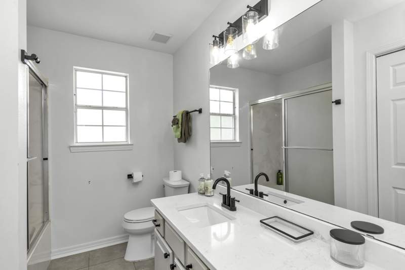 3 bedroom Detached Single Family at 103 SE Walkedge Drive, Elliotts Point, Fort Walton Beach — photo 3