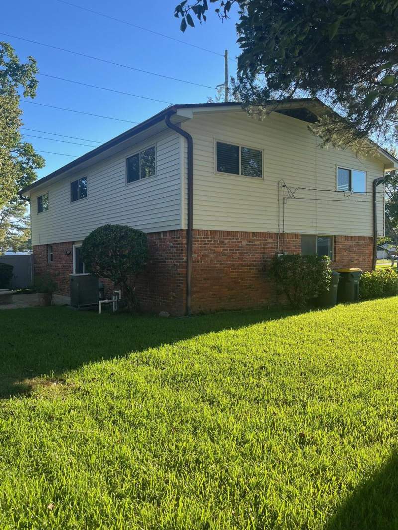 4 bedroom Detached Single Family at 101 NW Destin Drive, Vesta Heights 4th Addn, Fort Walton Beach — photo 4