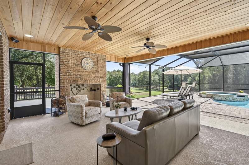 4 bedroom Detached Single Family at 5968 W Co Hwy 147, Laurel Hill, Laurel Hill — photo 5