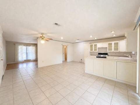 339 NW Barbara Drive, Fort Walton Beach FL - photo 8 of 25