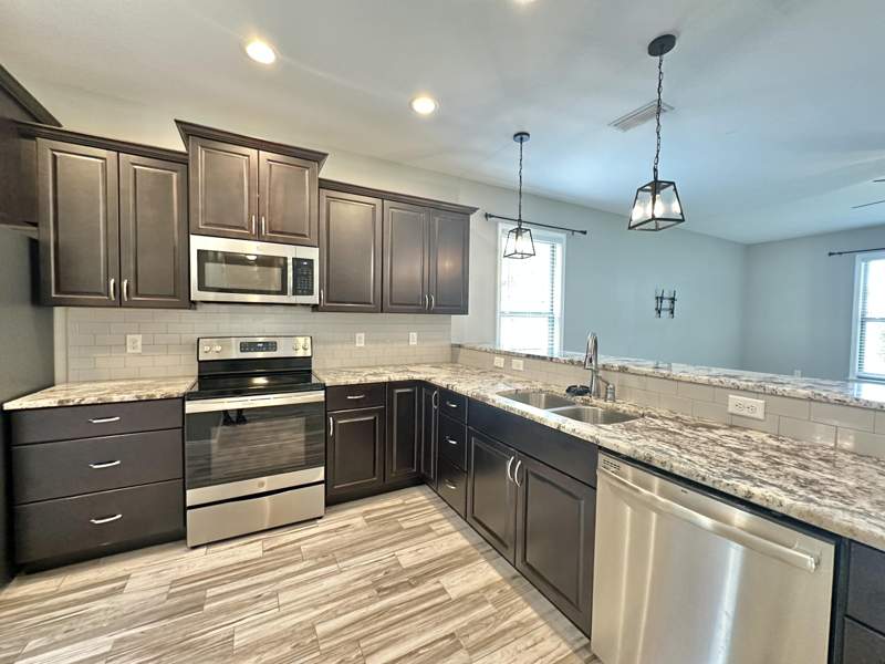 4 bedroom Detached Single Family at 216 Green Drive, Shangrila S/D, Mary Esther — photo 5