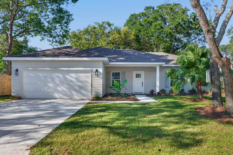 4 bedroom Detached Single Family at 11 NW Comet Street, Fort Walton Beach, Fort Walton Beach — photo 4