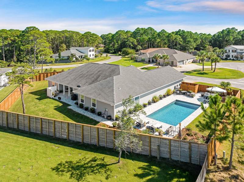 4 bedroom Detached Single Family at 20 Wind Spray Court, Pelican Bay, Santa Rosa Beach — photo 2