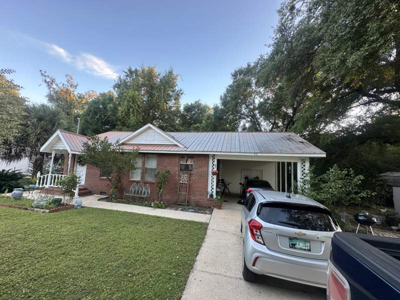 2 bedroom Detached Single Family at 52 E Orange Avenue, DeFuniak Springs, DeFuniak Springs — photo 3