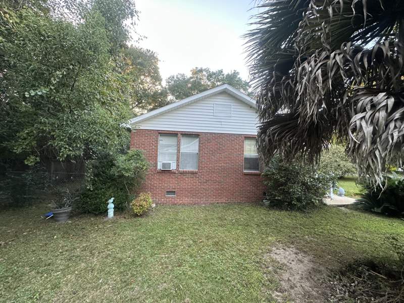 2 bedroom Detached Single Family at 52 E Orange Avenue, DeFuniak Springs, DeFuniak Springs — photo 4