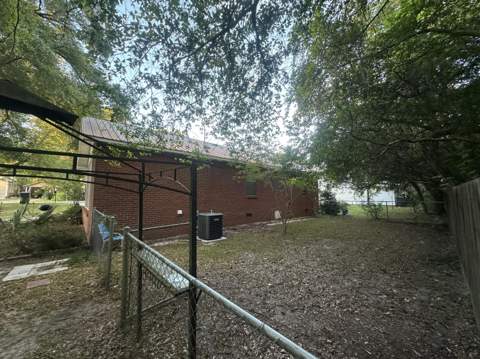 52 E Orange Avenue, DeFuniak Springs FL - photo 6 of 19