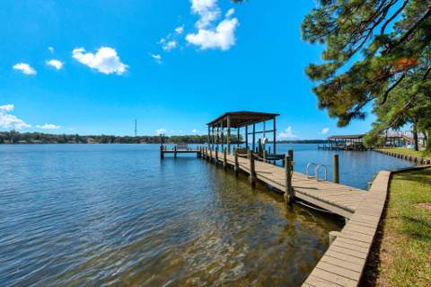 2422 Edgewater Drive, Niceville FL - photo 6 of 94
