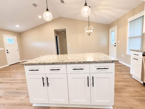 1154 Oakwood Lakes Boulevard, DeFuniak Springs FL - photo 17 of 55