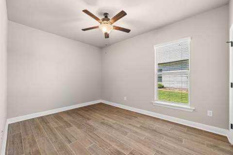 94 Campfire Cove, Freeport FL - photo 19 of 46