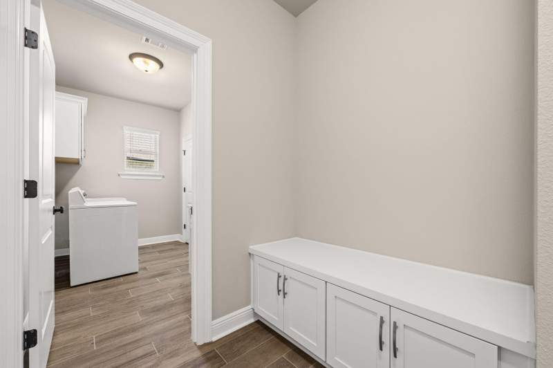 4 bedroom Detached Single Family at 94 Campfire Cove, The Trails At Hammock Bay, Freeport — photo 5