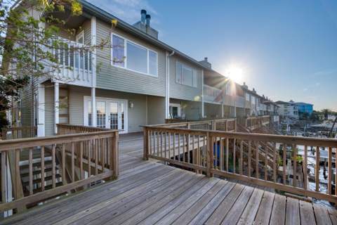 202 Snug Harbour Drive #202, Shalimar FL - photo 15 of 67