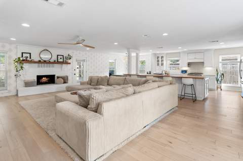 84 W Country Club Drive, Destin FL - photo 9 of 51