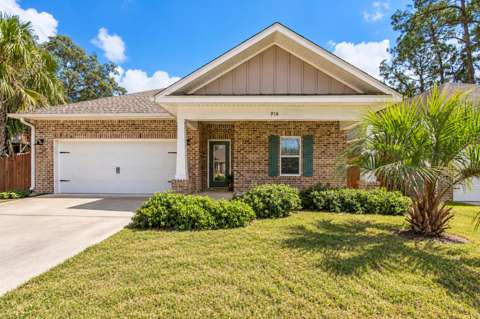 916 Linden Avenue, home for sale in Niceville 32578