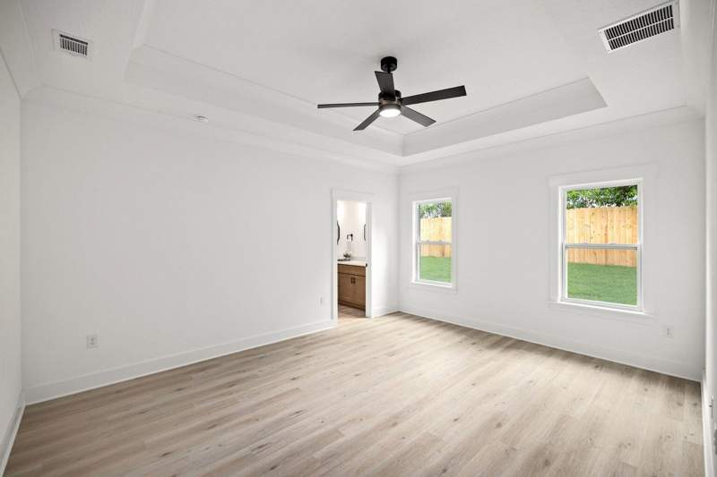 4 bedroom Detached Single Family at 301 Goldenrod Court, Creekside Development Phase II, Niceville — photo 5