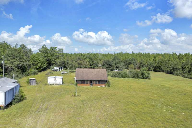 2 bedroom Detached Single Family at 6049 Co Hwy 1087, DeFuniak Springs, DeFuniak Springs — photo 1