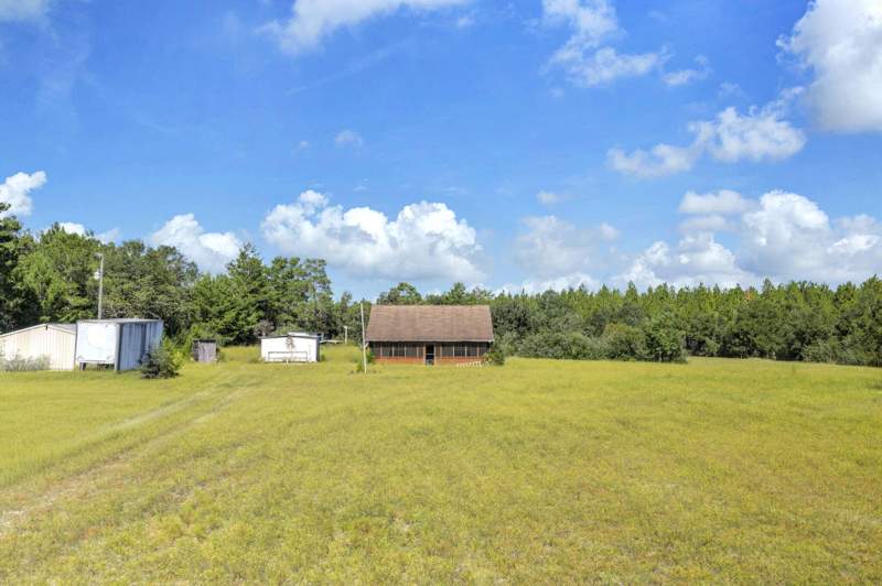 2 bedroom Detached Single Family at 6049 Co Hwy 1087, DeFuniak Springs, DeFuniak Springs — photo 2