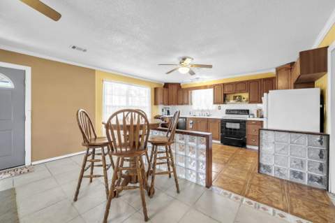 6049 Co Hwy 1087, DeFuniak Springs FL - photo 9 of 43