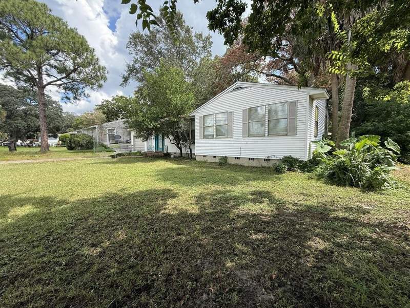 3 bedroom Detached Single Family at 215 NE Highway Avenue, Garniers Beach, Fort Walton Beach — photo 3