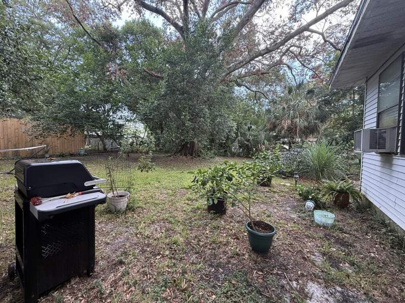 3 bedroom Detached Single Family at 215 NE Highway Avenue, Garniers Beach, Fort Walton Beach — photo 5