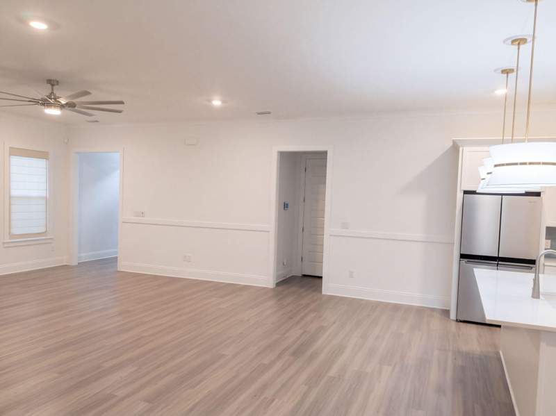 4 bedroom Detached Single Family at 77 J Hunters Way, Magnolia Beach 2nd Addn, Freeport — photo 3
