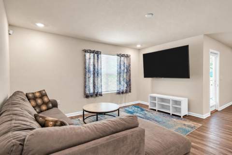 6411 Arcadia Bluffs Avenue, Laurel Hill FL - photo 10 of 38