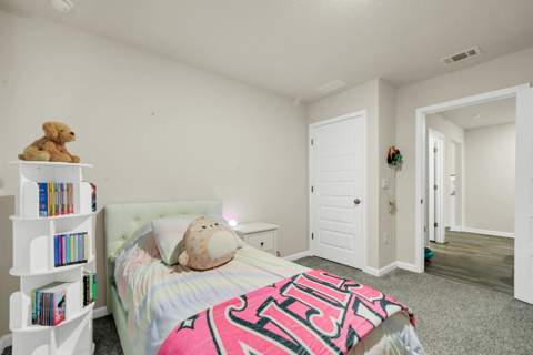 6411 Arcadia Bluffs Avenue, Laurel Hill FL - photo 23 of 38