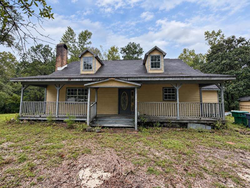 4 bedroom Detached Single Family at 137 Adams Way, DeFuniak Springs, DeFuniak Springs — photo 2