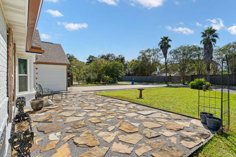 4 bedroom Detached Single Family at 403 Parish Cove, Bristol Park, Mary Esther — photo 4