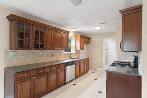 403 Parish Cove, Mary Esther FL - photo 9 of 52