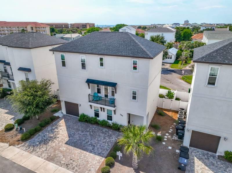 5 bedroom Detached Single Family at 186 Ciboney Street, Hidden Palms, Miramar Beach — photo 5