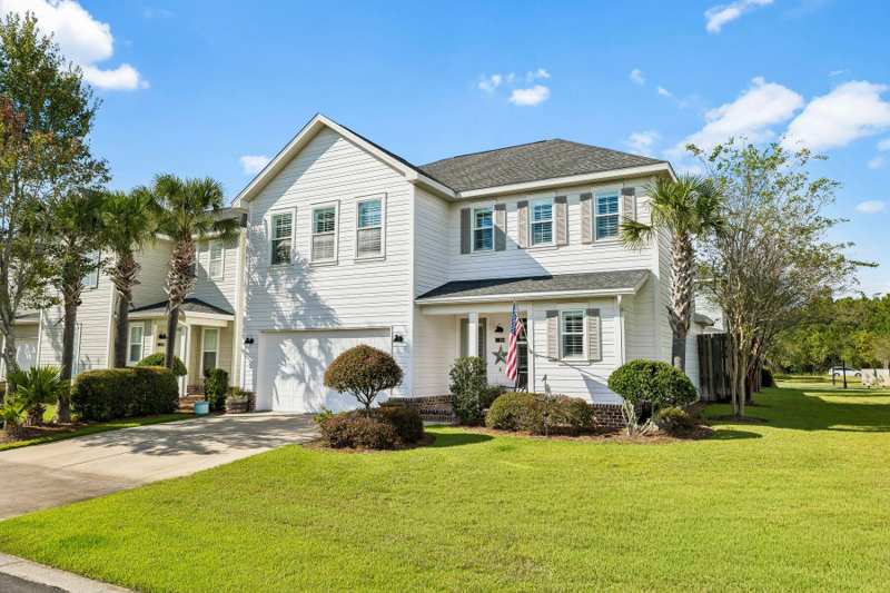 4 bedroom Detached Single Family at 104 Hatton Court, Church Street Village, Santa Rosa Beach — photo 1