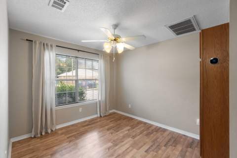 950 Pacific Silver Court, Fort Walton Beach FL - photo 14 of 53