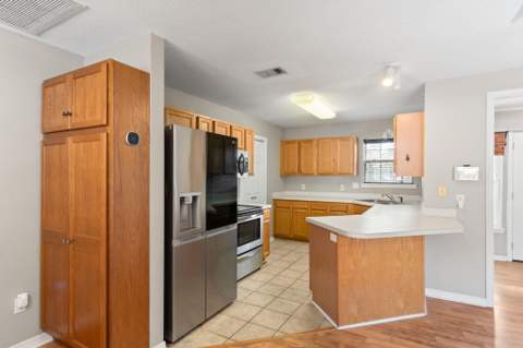 950 Pacific Silver Court, Fort Walton Beach FL - photo 16 of 53