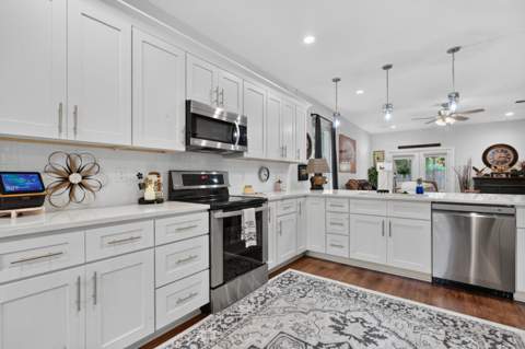 217 Fir Avenue, Niceville FL - photo 10 of 38
