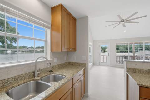 600 Russell Boulevard, Fort Walton Beach FL - photo 13 of 31