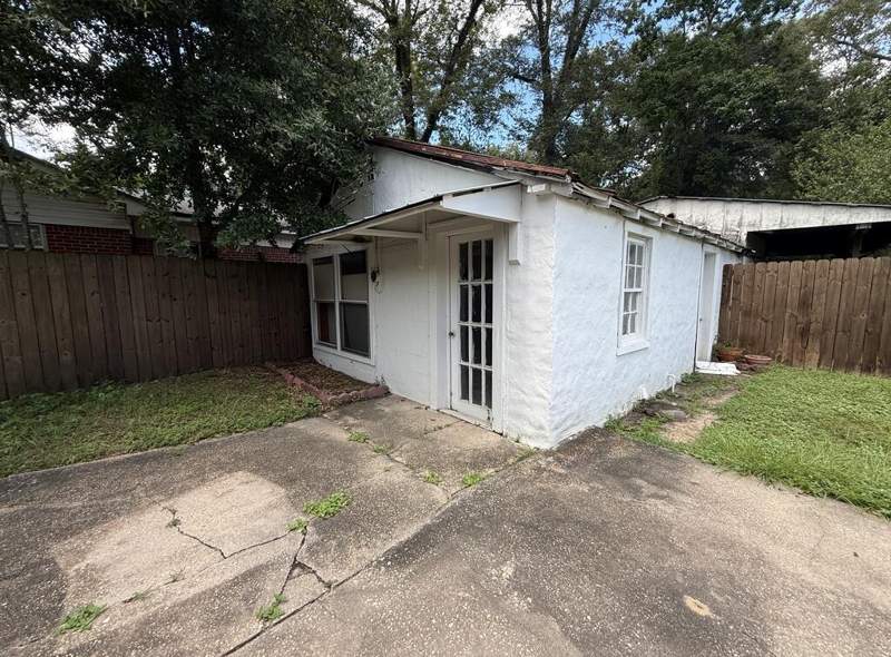 3 bedroom Detached Single Family at 398 S Spring Street, Crestview Lot 7 Blk 66, Crestview — photo 5