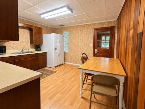 312 Hillcrest Avenue, Valparaiso FL - photo 6 of 11