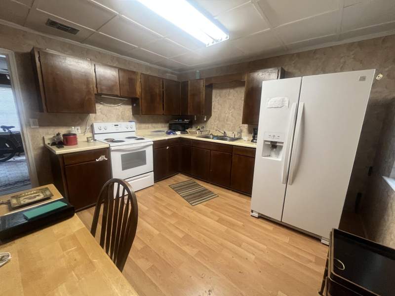 3 bedroom Detached Single Family at 312 Hillcrest Avenue, Valpariso Plat 15, Valparaiso — photo 5