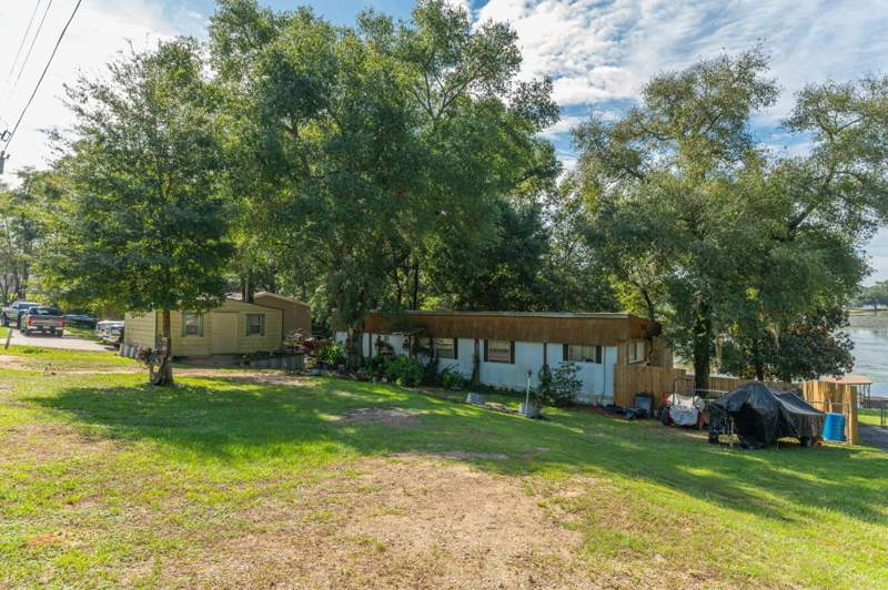 2 bedroom Mobile Home at 699 Squirrel Road, DeFuniak Springs, DeFuniak Springs — photo 2