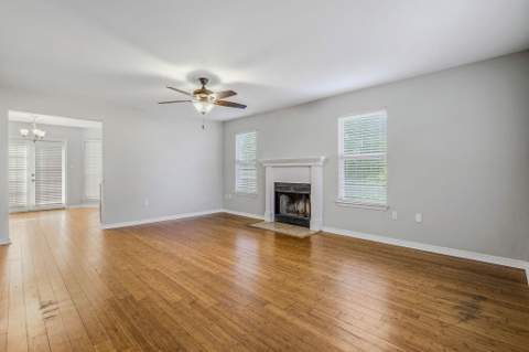 391 Brookwood Boulevard, Mary Esther FL - photo 8 of 54