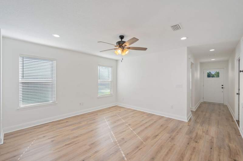 2 bedroom Detached Single Family at 3869 Second Avenue, Laurel Hill, Laurel Hill — photo 5