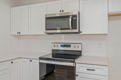 3869 Second Avenue, Laurel Hill FL - photo 12 of 27